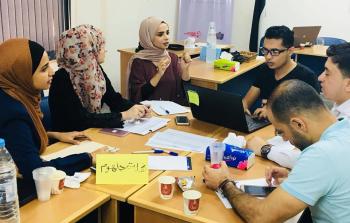 فلسطينيات تنظم دورة في إعداد مدربين