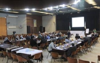 بلدية غزة تعقد ورشة عمل لتحديد القضايا التنموية.jpg