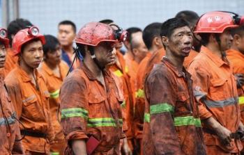 أول أكسيد الكربون يقتل 16 عاملا في منجم فحم بالصين -العاملين في منجم الفحم-