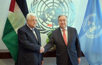 الرئيس محمود عباس أثناء لقاء الأمين العام للأمم المتحدة أنطونيو غوتيريش