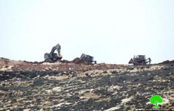 الاحتلال يبدأ بإنشاء معسكر للجيش شرق الخليل