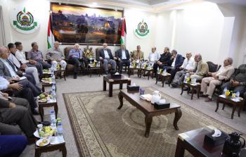 الفصائل الفلسطينية تجتمع مع لجنة الانتخابات في غزة