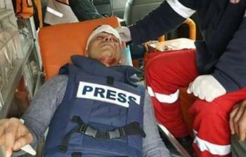 اصابة صحفي جراء قمع الاحتلال مسيرة في الخليل