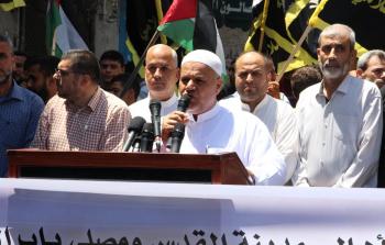 القيادي في حركة الجهاد الإسلامي خضر حبيب خلال المسيرة