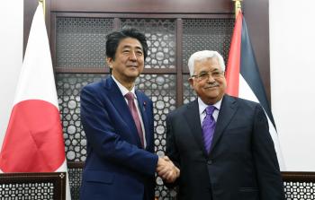 الرئيس محمود عباس يستقبل رئيس الوزراء الياباني شينزو آبي