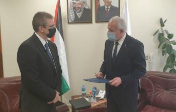 المالكي يتسلم أوراق اعتماد القنصل اليوناني الجديد