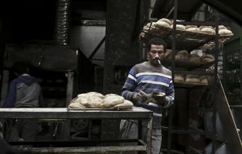 مصر تكشف حقيقة إضافة مادة للخبز لتقليل كثافة السكان