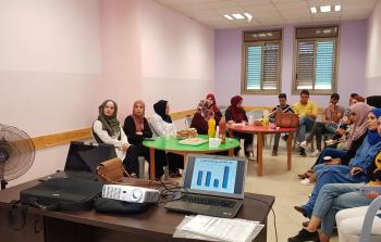 المركز الفلسطيني ينفذ ورشة عمل حول حقوق المرأة