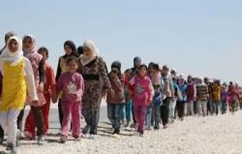 سوريون يهاجرون من بلادهم - توضيحية