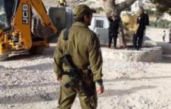 جرافات الاحتلال تهدم روضة أطفال ومركز نسوي بالقدس