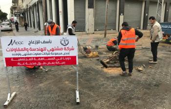  شركة مقاولات تبدأ بإصلاح وصيانة شوارع في غزة لأول مرة