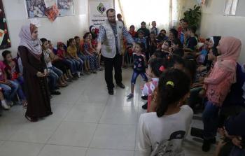 خدمات الطفولة تفتتح سلسلة جلسات دعم وتفريغ نفسي للأطفال