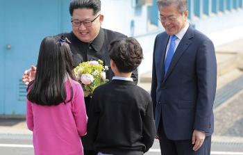 الرئيسان  الكوريين الشمالي والجنوبي
