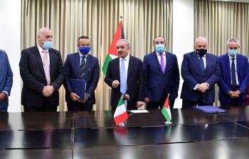 اشتية يشيد بالموقف الأوروبي خلال توقيع اتفاقية مع إيطاليا بـ 9 ملايين يورو