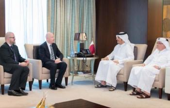 لقاء سابق بين جيسون غرينبلات مبعوث الرئيس الأمريكي دونالد ترامب ووزير خارجية قطر محمد بن عبد الرحمن آل ثاني بشأن قطاع غزة
