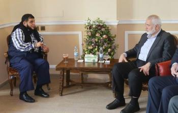 رئيس المكتب السياسي لحركة إسماعيل هنية يستقبل وفد عصبة الأنصار الإسلامية برئاسة أبو طارق السعدي 