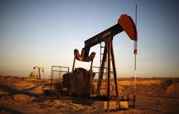 صعود أسعار النفط بشكل قياسي للمرة الأولى منذ شهر