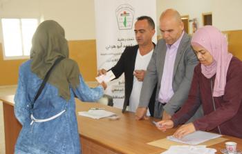 د. ابو هولي منحة الطالب الجامعي سيستفيد منها 1200 طالب وطالبة من كافة المخيمات الفلسطينية