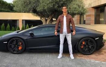 رونالدو يحضر مجموعة سياراته معه إلى تورينو 