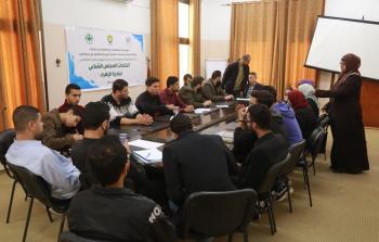 المركز الفلسطيني ينظمن تظاهرة ديمقراطية الأولى من نوعها