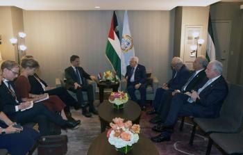 الرئيس عباس يلتقي رئيس وزراء هولندا