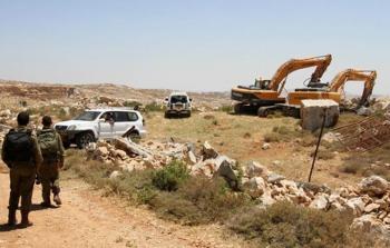 سلطات الاحتلال تجري عمليات مسح لأراضٍ في بالأغوار