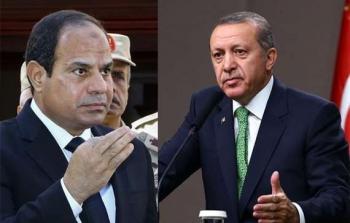الرئيس التركي رجب طيب اردوغان ونظيره المصري