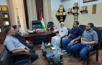 النائب الأسطل يزور بلدية رفح لمتابعة عدد من قضايا المحافظة