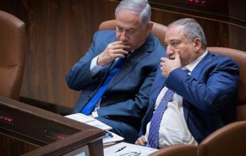 وزير الأمن الإسرائيلي أفيغدور ليبرمان ورئيس حكومة الاحتلال بنيامين نتنياهو -ارشيف-