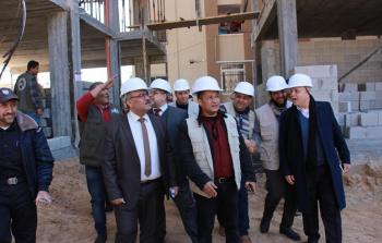 سرحان يتفقد سير العمل في مشروع إنشاء 111 وحدة سكنية في حي الندى بتمويل ايطالي