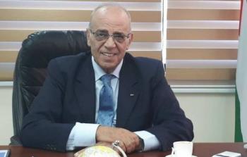 استقالة رئيس بلدية نابلس سميح طبيلة