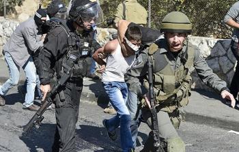 اعتقال طفل فلسطيني - ارشيف