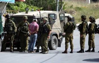 قوات الاحتلال الاسرائيلي تعتقل شاب - توضيحية 