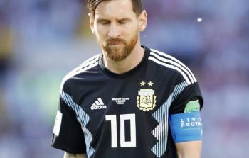  النجم الأرجنتيني ليونيل ميسي أهدر ركلة جزاء أمام آيسلندا