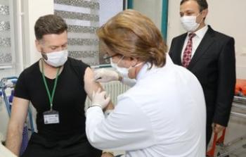 التطعيم بلقاح كورونا التركي