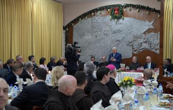 الرئيس محمود عباس خلال مشاركته في عشاء العيد 