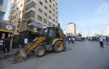 بلدية نابلس تستأنف حملة إزالة التعديات في أسواق المدينة