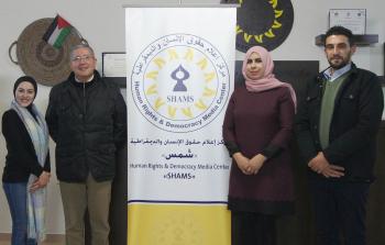 سفير جمهورية الإكوادور لدى فلسطين يطلع على تجربة مركز 