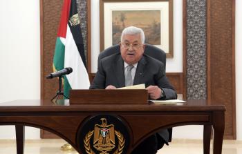 الرئيس محمود عباس يعزي خادم الحرمين