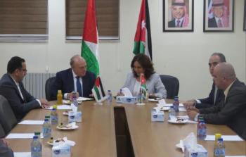 توقيع اتفاقية بين الحكومتين الفلسطينية والأردنية