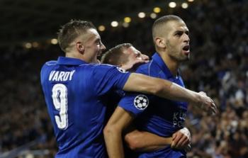 لاعبو ليستر سيتي يحتفلون بالهد