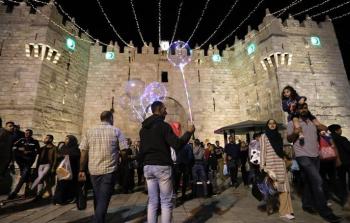 باب العامود وقد احتشد الفلسطينيون أمامه في رمضان الماضي 