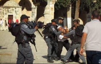 الاحتلال يعتقل مصليا من المسجد الأقصى