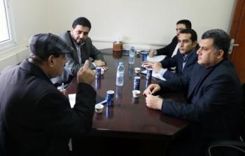 خلال الاجتماع