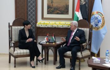  الرئيس، محمود عباس، اثناء لقاء وزيرة خارجية النرويج اين ماري اريكسين سورايدى