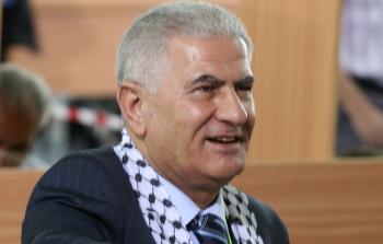 عباس زكي-عضو اللجنة المركزية لحركة فتح