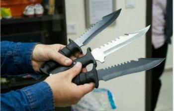 سكاكين