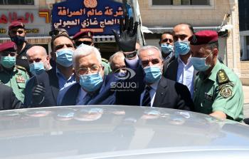 الرئيس عباس يتفقد أوضاع المواطنين في رام الله