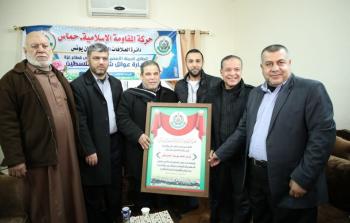 نواب التغير والإصلاح يزورون أسر شهداء محافظة خان يونس