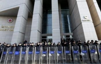 تقول تقارير أن السلطات التركية اعتقلت أكثر من 18 الف شخص في اعقاب المحاولة الانقلابية الفاشلة